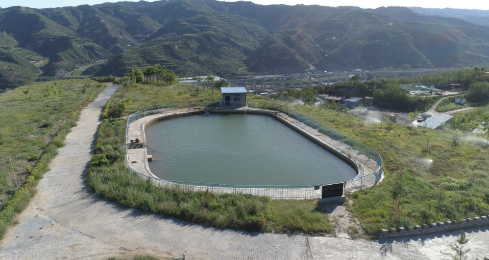 韓城矸石山天池.png